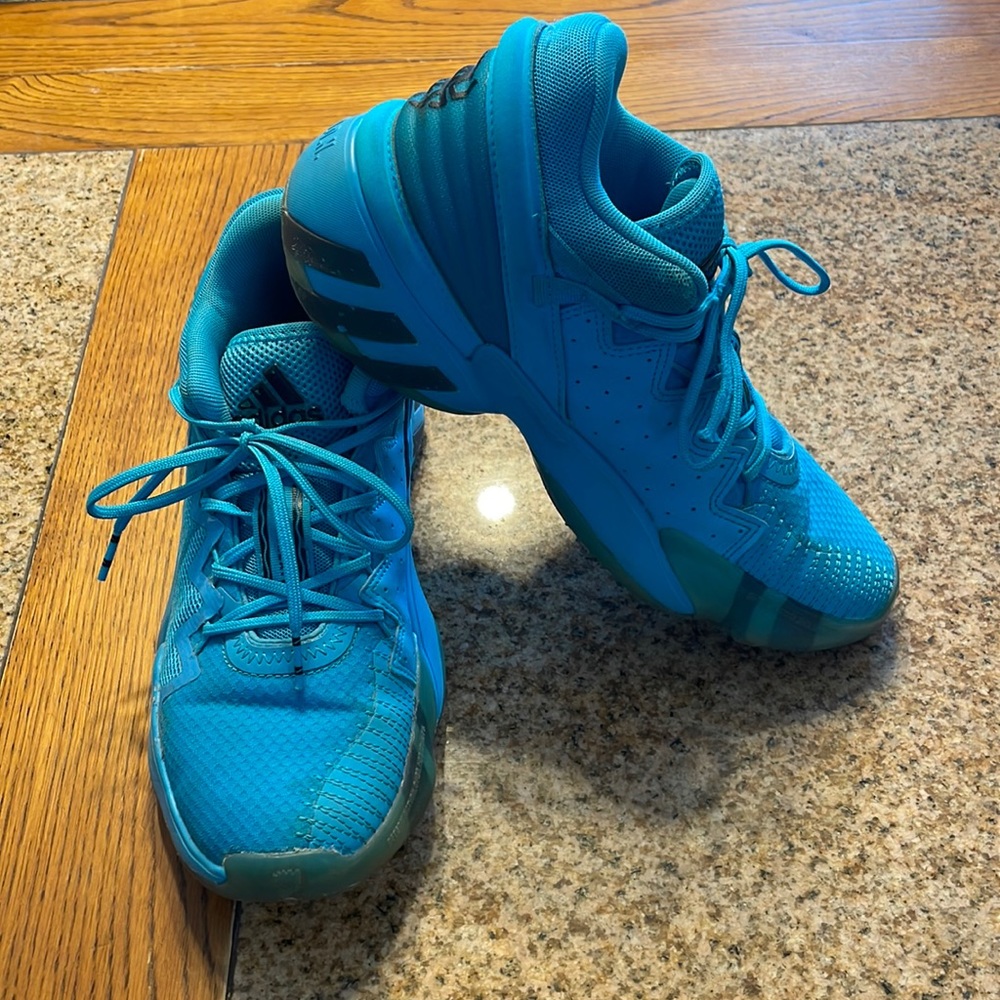 Adidas D.O.N issue free to create